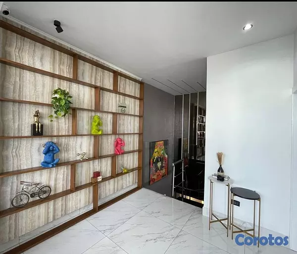 penthouses - Alquilo hermoso Penthouses amueblado en el millón 9