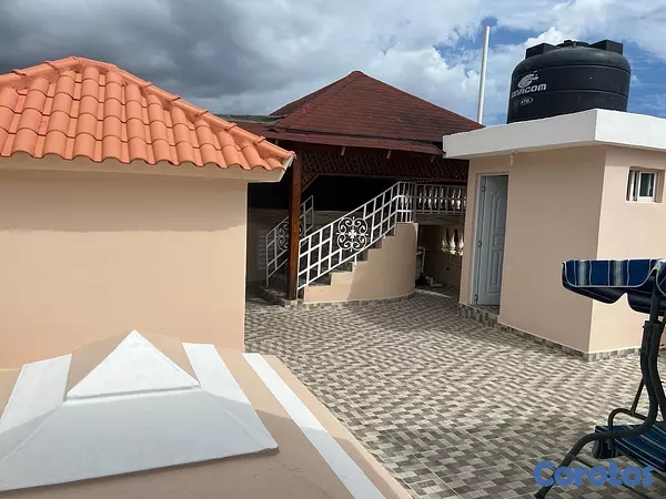 casas - venta de casa de lujo en el mirador del este Santo Domingo este  10