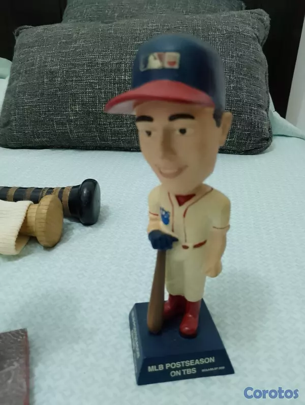 Artículos Deportivos - Colesión de pelotas, 
bates y monedas  8