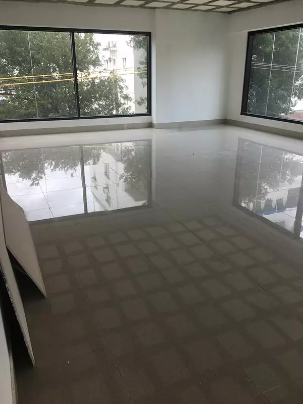 oficinas y locales comerciales - Alquiler, Oficina, Avenida Rómulo Betancourt, Mirador Sur, Santo Domingo 2