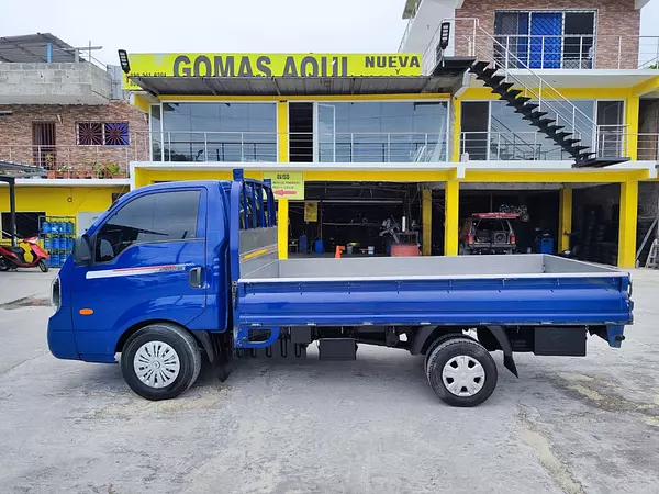 camiones y vehiculos pesados - kia bongo 2020  7