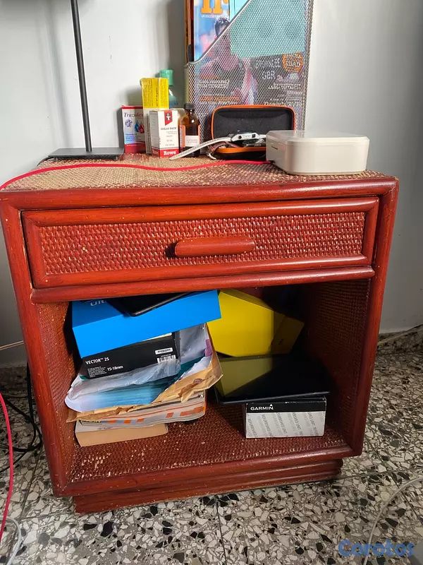 muebles y colchones - Coqueta con taburete y mesa de noche. 4