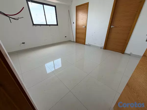 apartamentos - vendo renacimiento nuevo piso 7 dos habitaciones con su baño dos parqueos balcón 6