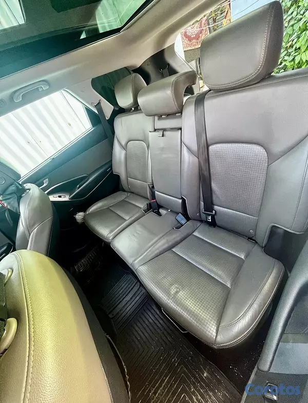 jeepetas y camionetas - Hyundai Santa  limited 2024 11