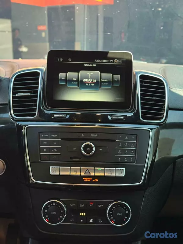 jeepetas y camionetas - Mercedes-Benz Clase GLS 450 4MATIC 2018 3