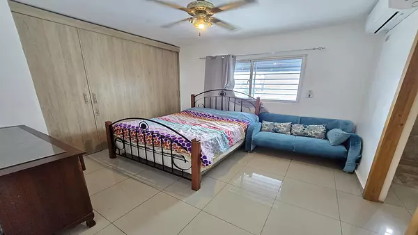 apartamentos - Apartamento en la Jacobo Majluta bien Amplio, Colinas del Arroyo II 2