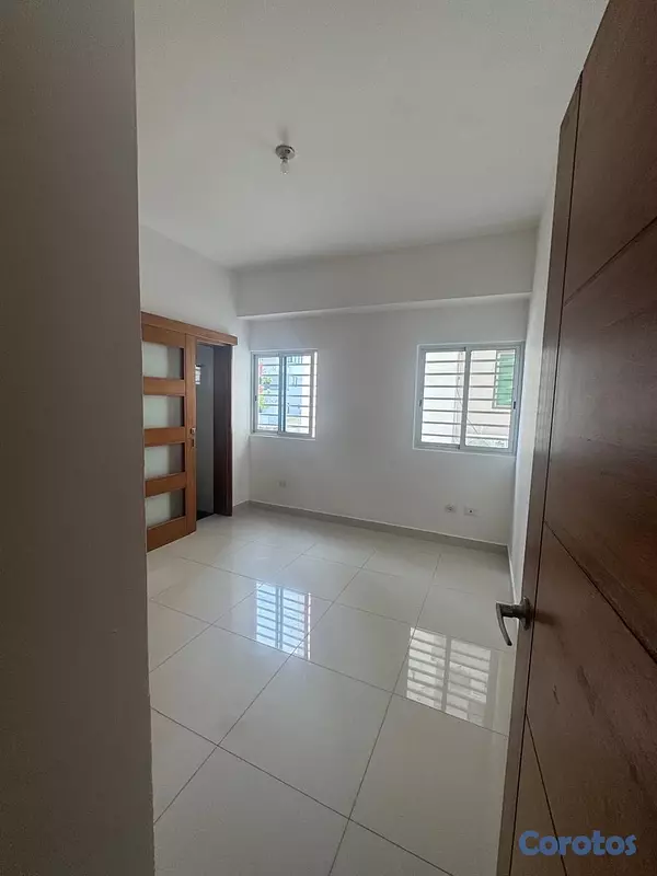 apartamentos - Amplio Apartamento en Alquiler – Mirador Sur.
 13