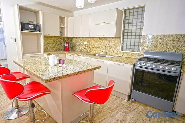 casas - Casa Amplia en Venta, Gurabo al Medio, Santiago. 4