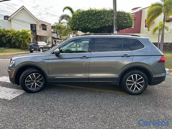 jeepetas y camionetas - Volkswagen Tiguan SE 2020 Techo panorámico  4