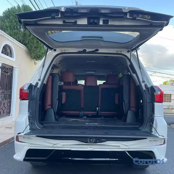 jeepetas y camionetas - 2016 Lexus LX 570 5