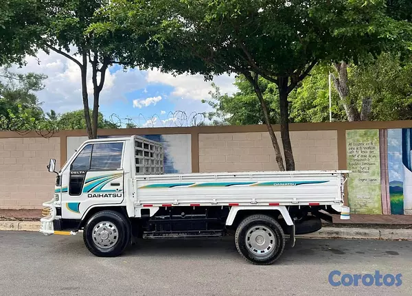otros vehiculos - Vendo Daihatsu de Oportunidad 4