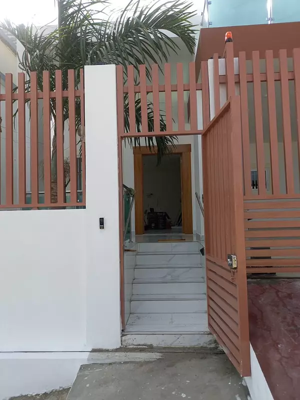 casas - Casa de 2 niveles en venta en Los Prados con vista a las montañas  2