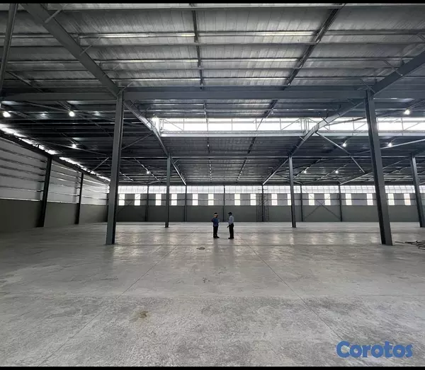 solares y terrenos - Nave industrial alquiler Aut. Duarte KM 18 Santo Domingo 8