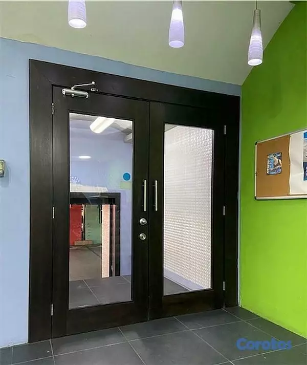 oficinas y locales comerciales - Local Comercial Segundo Nivel Unicentro Plaza Pian 3