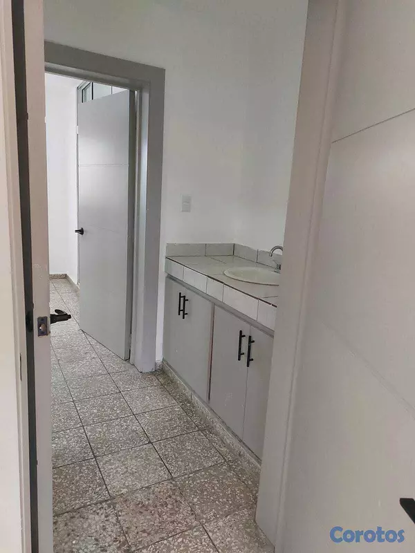 apartamentos - Apartamento En Avenida Independencia, Una Habitaci 2