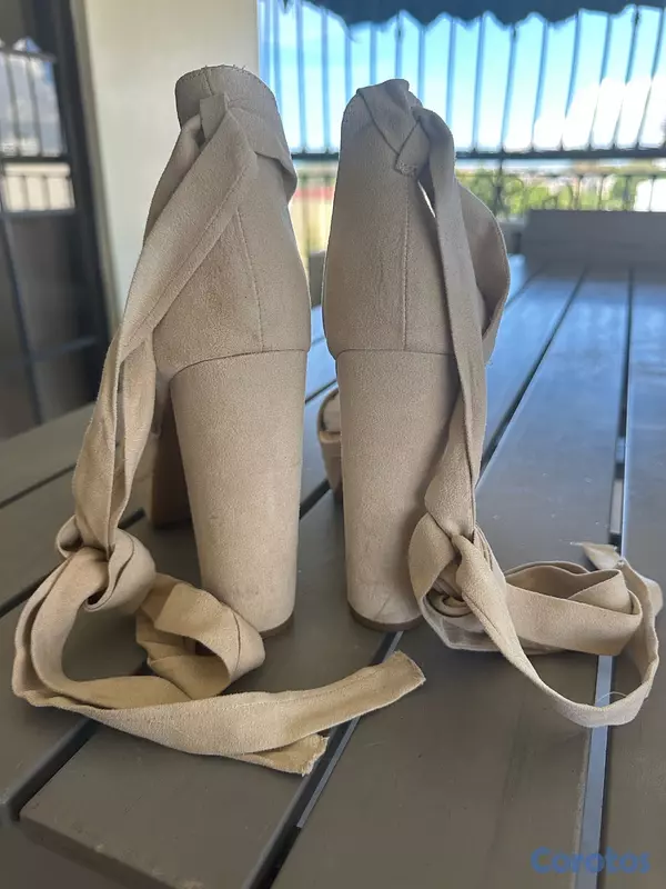 zapatos para mujer - Tacones color crema size 9.5  4