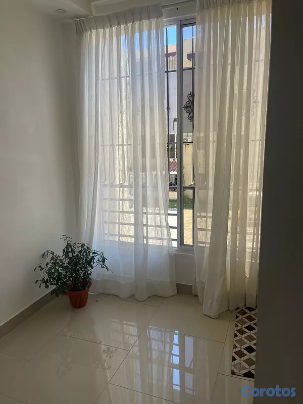apartamentos - SE ALQUILA o SE VENDE Apartamento Remodelado Residencial Juan Rafael 5