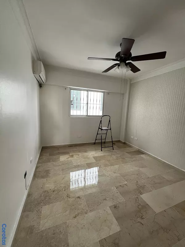 apartamentos - Apartamento en Alquiler clásico en Piantini de 3 habitaciones 2 parqueos  9
