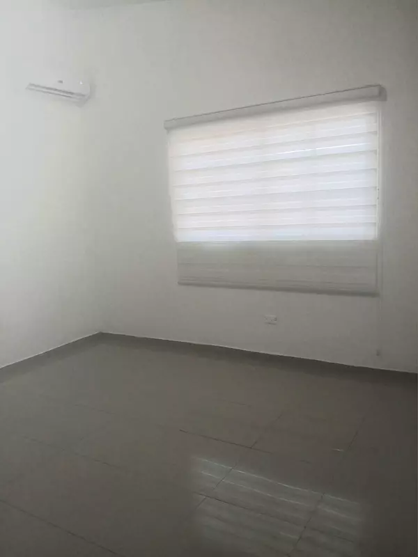 oficinas y locales comerciales - Amplio Local en Alquiler en Cerros de Gurabo 6
