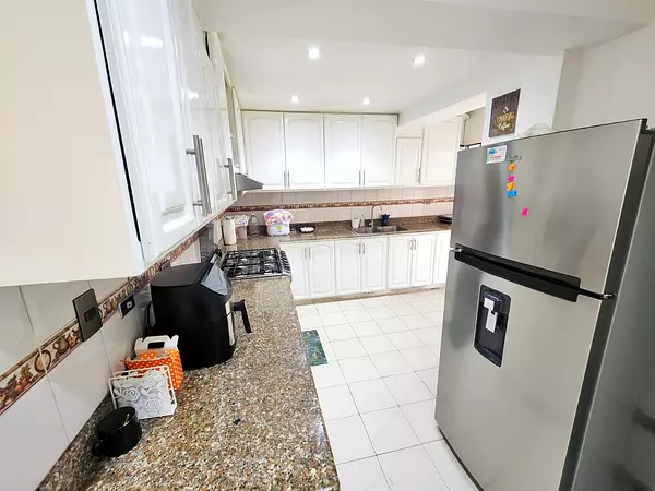 apartamentos - ¡¡Apartamento DE OPORTUNIDAD!! En Naco, Con terraza USD$265,000

- 227mt2. 5