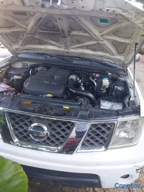 jeepetas y camionetas - Nissan Pathfinder 2006 Blanca 4
