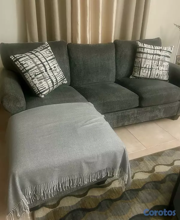 muebles y colchones - Especial de las madres mueble en L para sala, casi nuevo con cojines incluidos  2