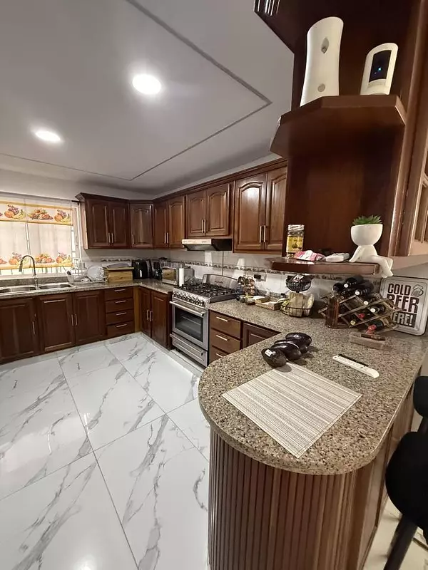casas - Vendo Casa en San Isidro  3