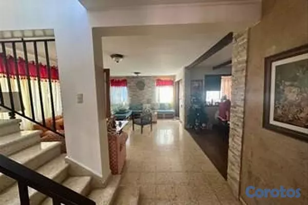 casas - Casa de 3 habitaciones 2 baños en venta en Jardine 11