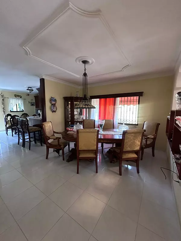 casas - Vendo casa en República de Colombia 5
