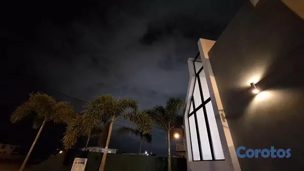 oficinas y locales comerciales - Edificio Comercial de 3 Niveles en Alquiler – Ensa 6