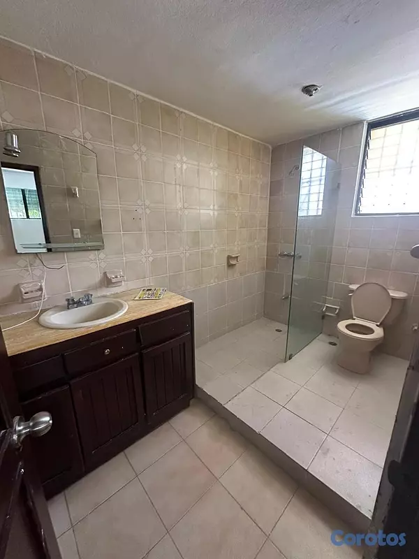 casas - Vendo Casa de 3 niveles en La Castellana, 4 HABS., 6