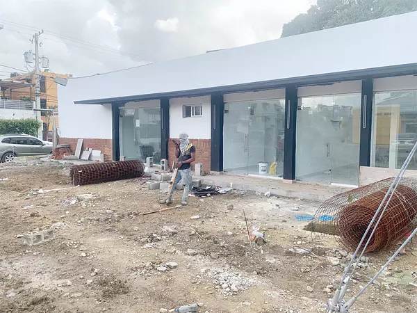oficinas y locales comerciales - Locales en primer nivel prados  2