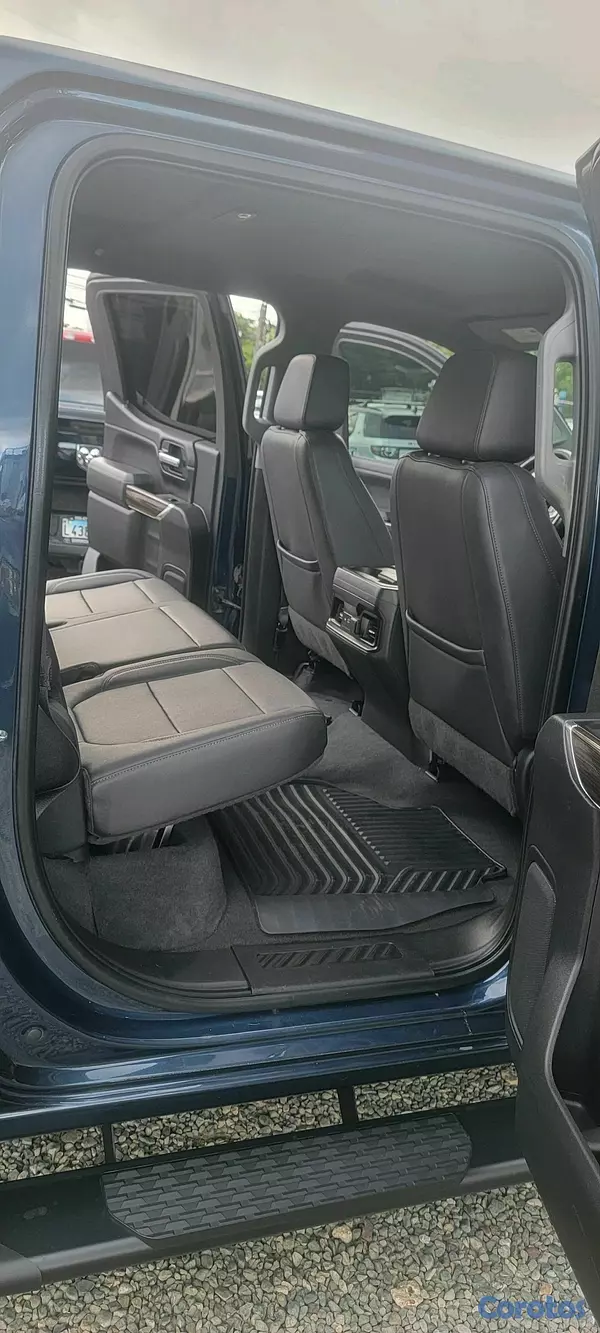jeepetas y camionetas - CHEVROLET SILVERADO DIESEL 2020 5