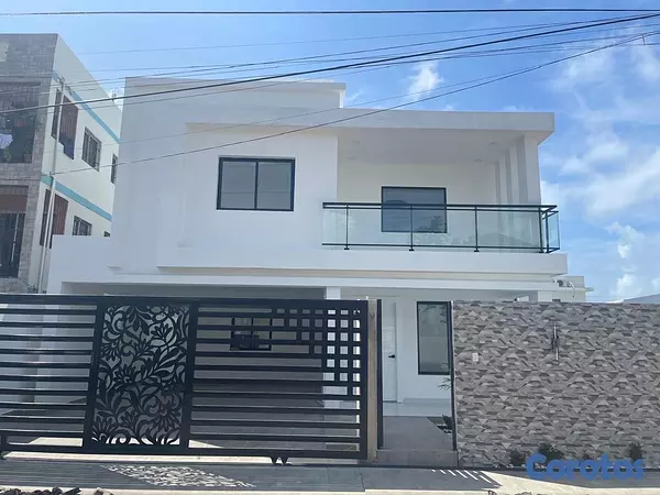 casas - venta de casa moderna con piscina en la autopista de san isidro prado oriental  3