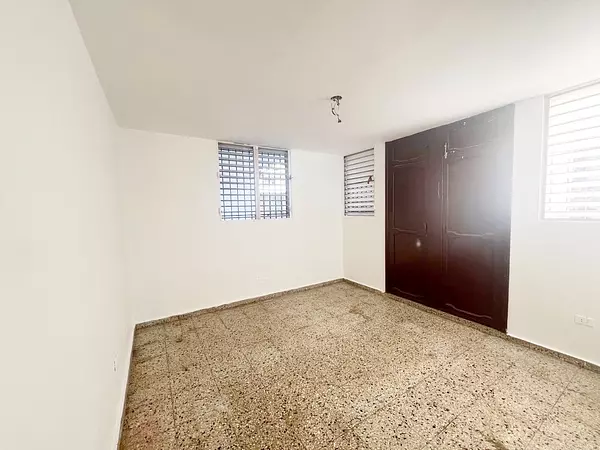 oficinas y locales comerciales - propiedad comercial en Arroyo hondo 5