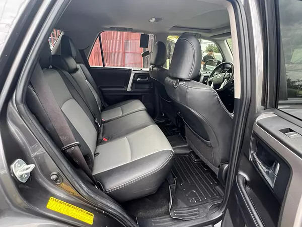 jeepetas y camionetas - toyota 4runner 2019 5
