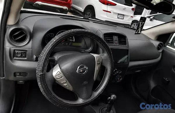 carros - Nissan Versa 2016 Blanco – Excelente estado 2