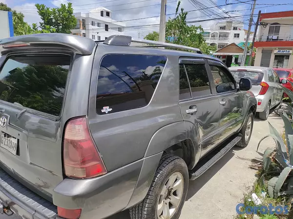 jeepetas y camionetas - Toyota four Runners 2004  en muy buen estado. 6