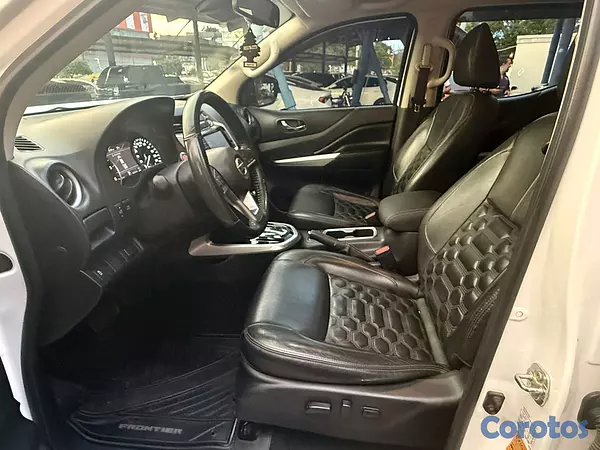 jeepetas y camionetas - Nissan frontier le 2022 9