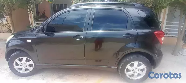 jeepetas y camionetas - Se vende  la Negrita  una Daihatsu Terios.  6