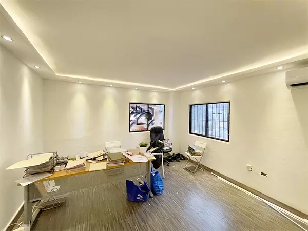 oficinas y locales comerciales - Nave en el Quisqueya  8