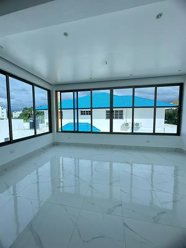 casas - Se Vende Casa Moderna en Llanos de Gurabo 2