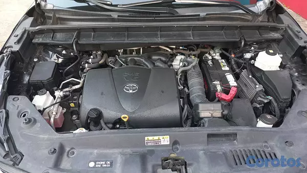 jeepetas y camionetas - Toyota Highlander Limited año 2021 6