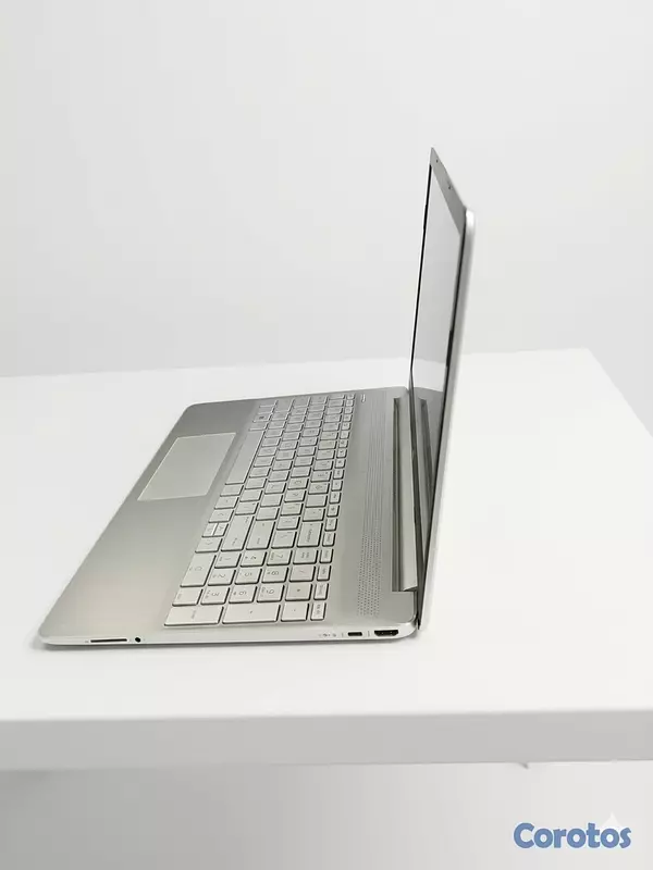 computadoras y laptops - Laptop HP 15" | Core i7 12va Gen | 16GB RAM | 512GB SSD + Estuche Targus
 2