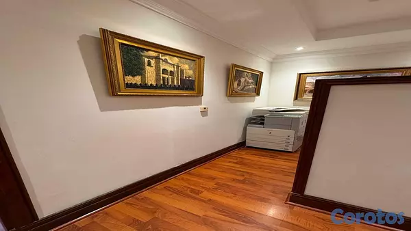 oficinas y locales comerciales - Oficina Amueblada en Ensanche Paraiso 5
