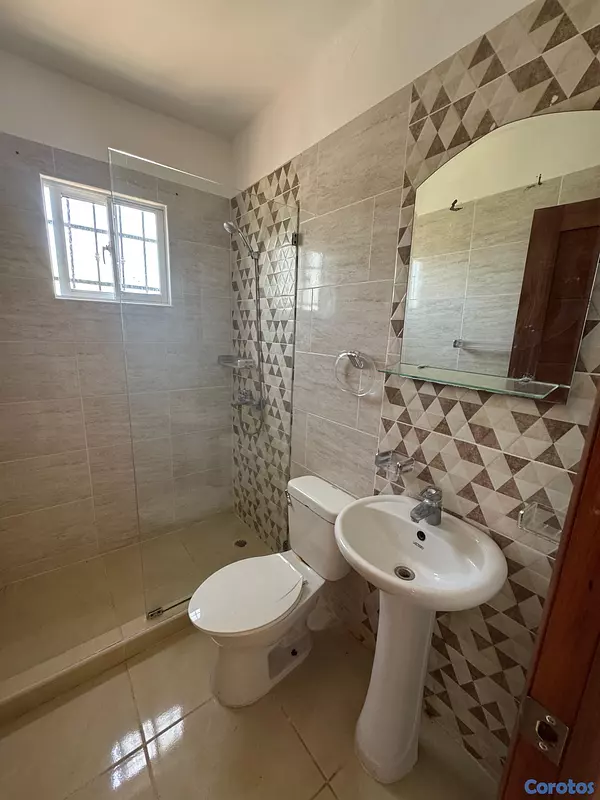 apartamentos - venta de apartamento 4to piso 90mts con 2 parqueos autopista de san isidro  2