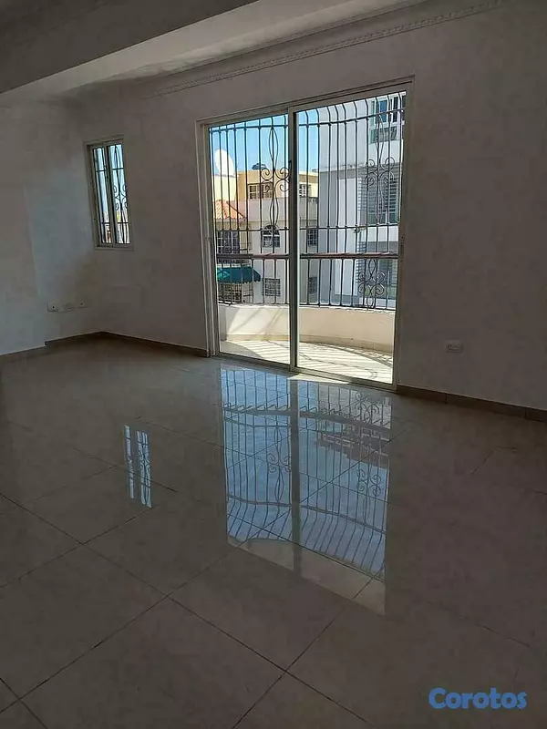 apartamentos - ¡MIRADOR NORTE! IMPECABLE CLÁSICO APARTAMENTO AMPLIAS HABITACIÓNES BUEN UBICADO 2