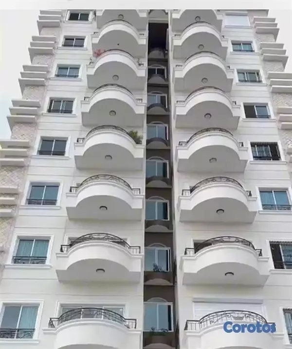 apartamentos - Venta de apartamento con 400mts en bella vista con vista al mar  1