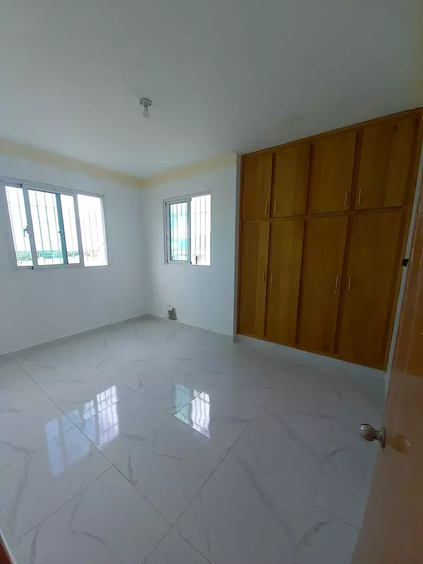 casas - Casa de 2 niveles en venta en Los Prados con vista a las montañas  5