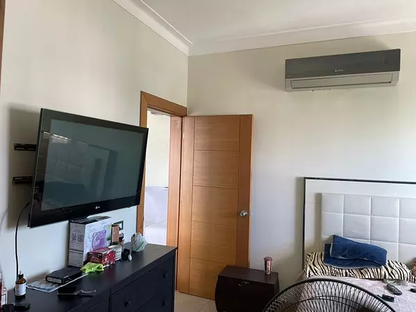apartamentos - Vendo apartamento en La Esperilla- 9nvo. piso  8